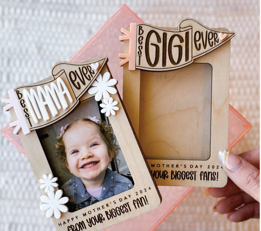 Mother&#39;s Day Pennant Photo Frame