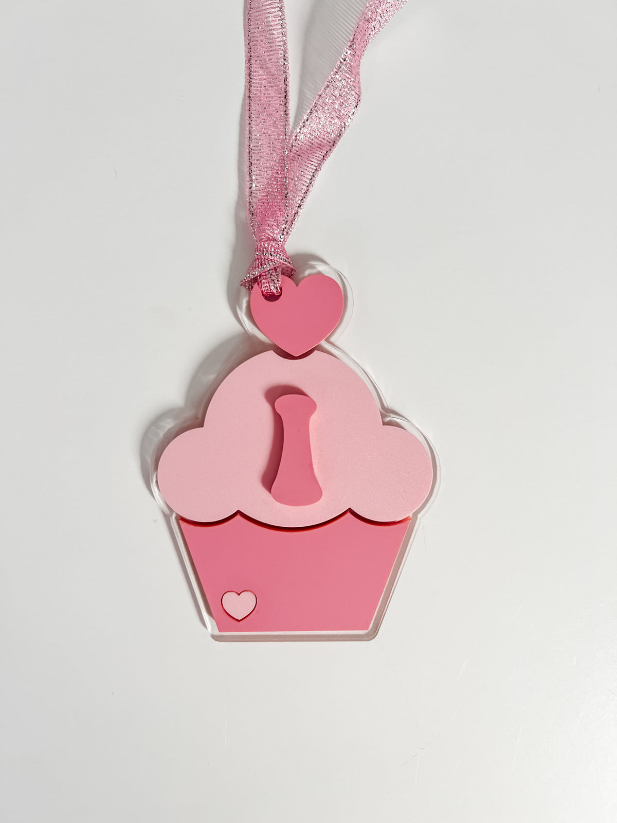 Cupcake Initial Tag